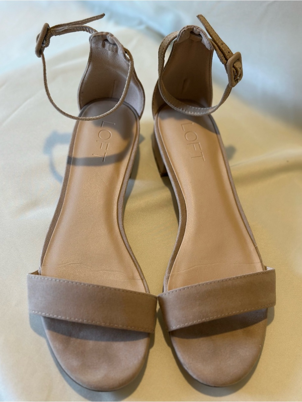LOFT Taupe vegan Suede Ankle-Strap Block Heel Sandals classic effortless 7.5 - Picture 2 of 5